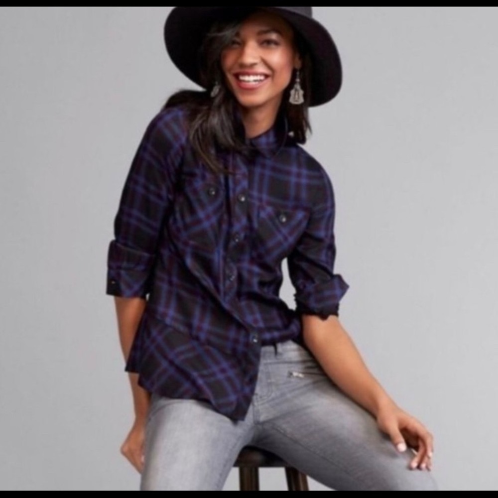 Cabi Button Down Top Size Medium - image 6